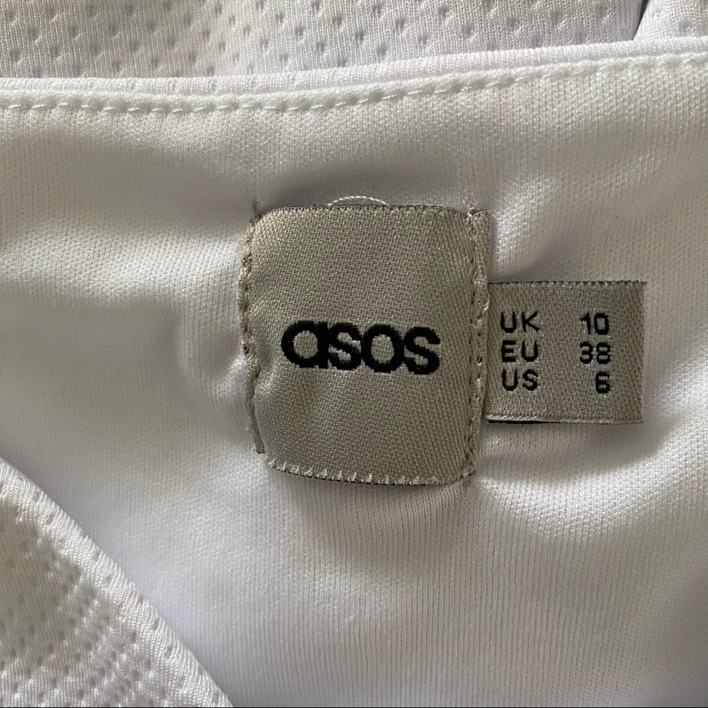 ASOS white bodycon dress - Picture 4 of 5